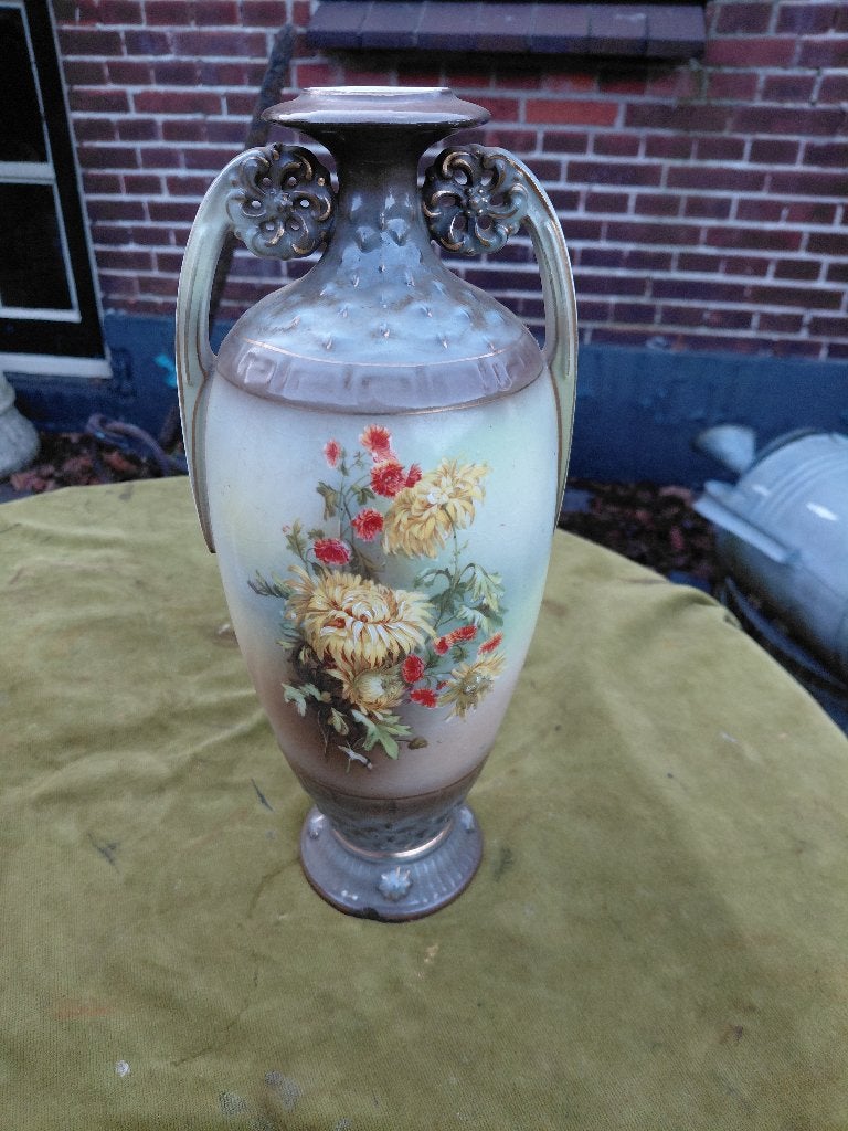 Jugendstill gebloemde vaas met oren., Antiek en Kunst, Verzenden
