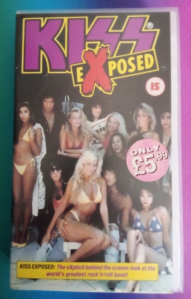 VHS - KISS eXposed VHS UK Import, Engels, Vanaf 16 jaar, Verzenden, Muziek en Concerten