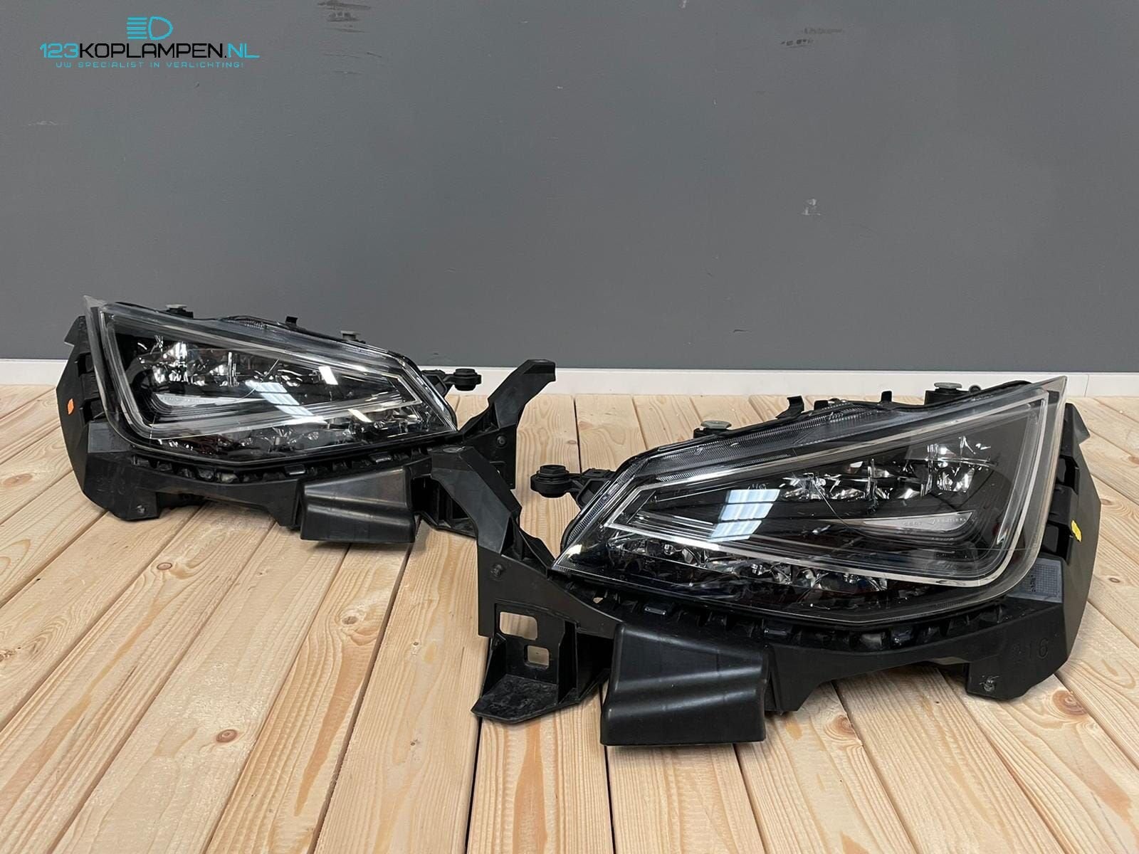 Seat Ibiza 5 Arona 6F1 Full LED koplamp koplampen links rech, Ophalen, Gebruikt, -, -