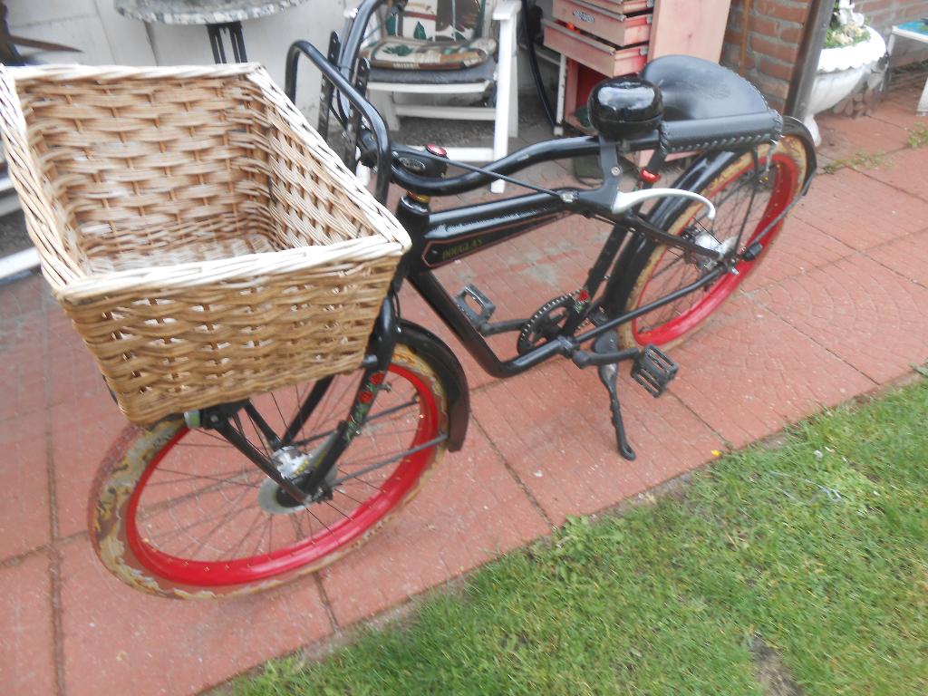 cruiser  douglas, sport fiets nieuwstaat , vp , 175 eur, Ophalen, Zo goed als nieuw