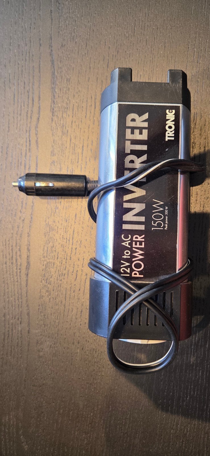Tronic 150W Auto Omvormer 12V naar 230V, Ophalen of Verzenden, Gebruikt