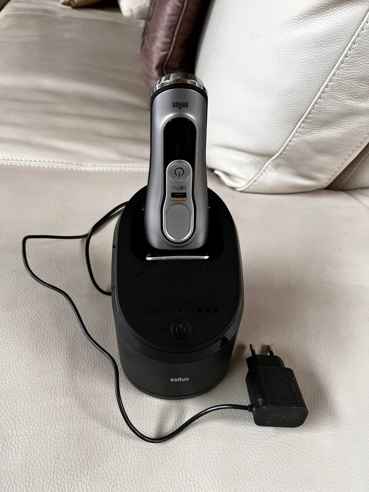 Braun S9 pro scheerapparaat met reinigingstation, Ophalen of Verzenden, Gebruikt, Scheren en Epileren