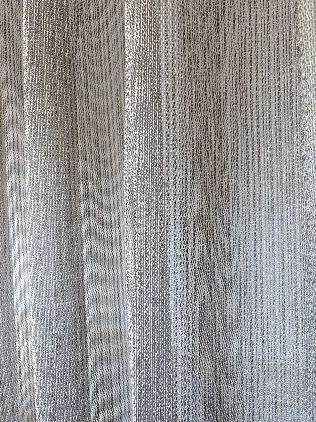 8312 Nieuw stel lichtdoorlatende gordijnen taupe 240x238 cm, Bruin, Nieuw, Ophalen of Verzenden, Lichtdoorlatend