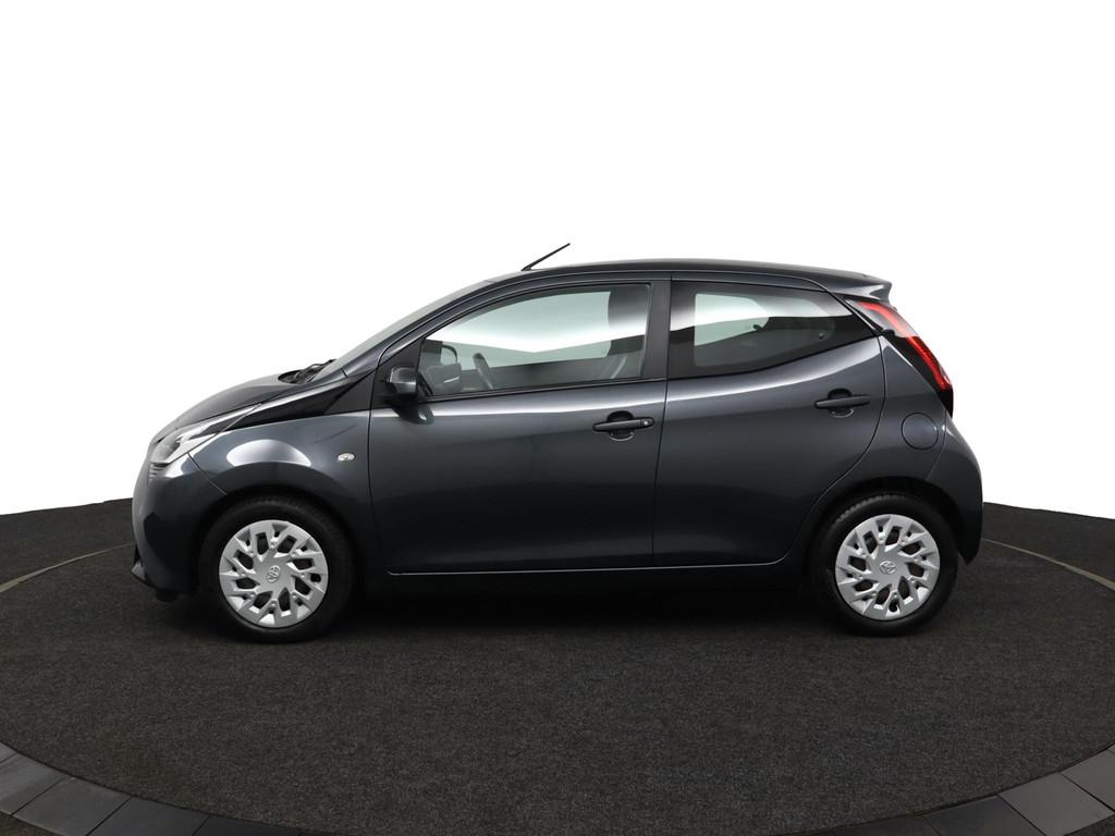 Toyota Aygo 1.0 VVT-i x-play | Airco | Bluetooth | Achteruit, Voorwielaandrijving, 12 maanden, Stof, Gebruikt