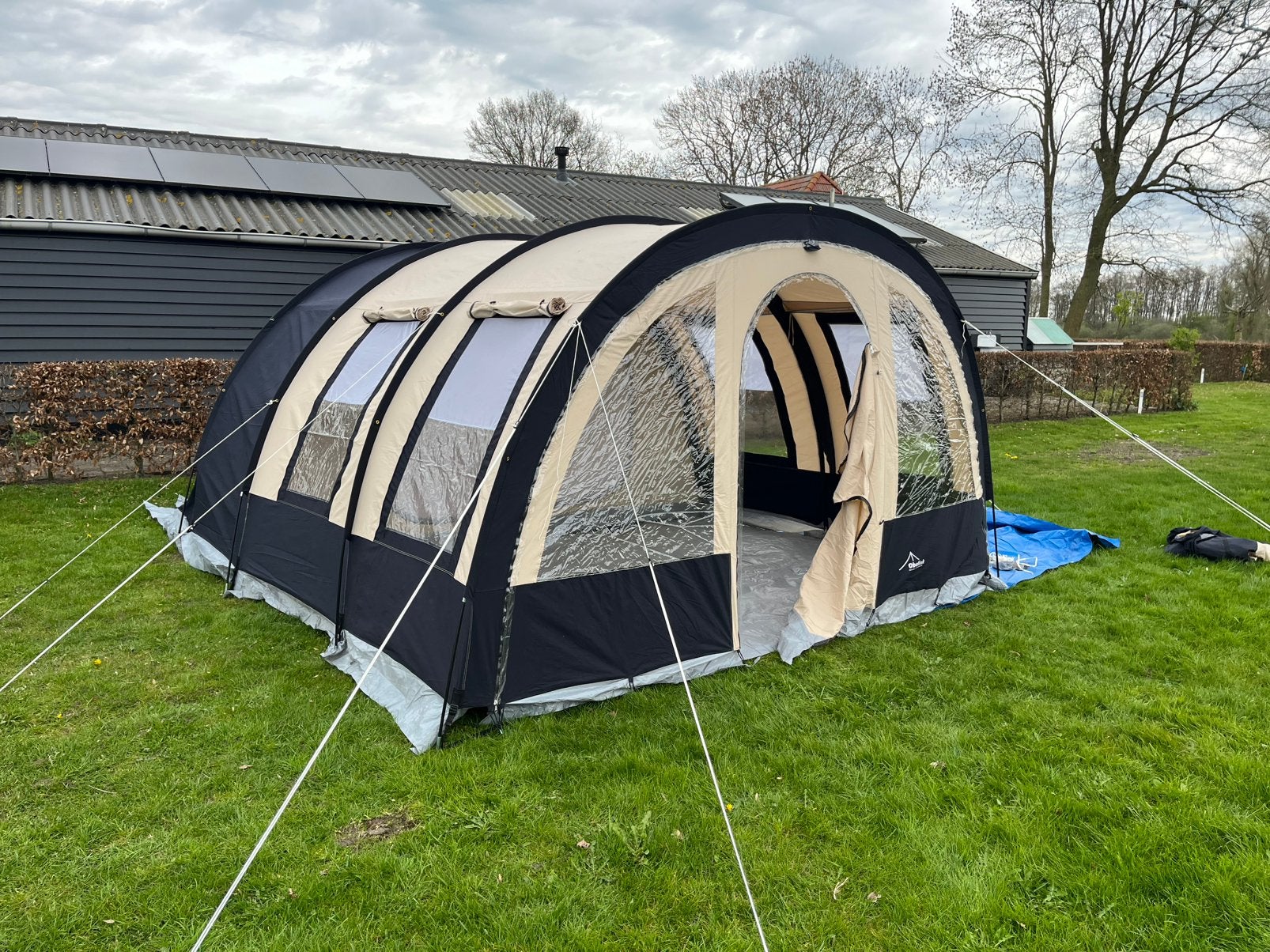 Obelink familia 4 familietent, Caravans en Kamperen, Ophalen, Zo goed als nieuw, Tot en met 4