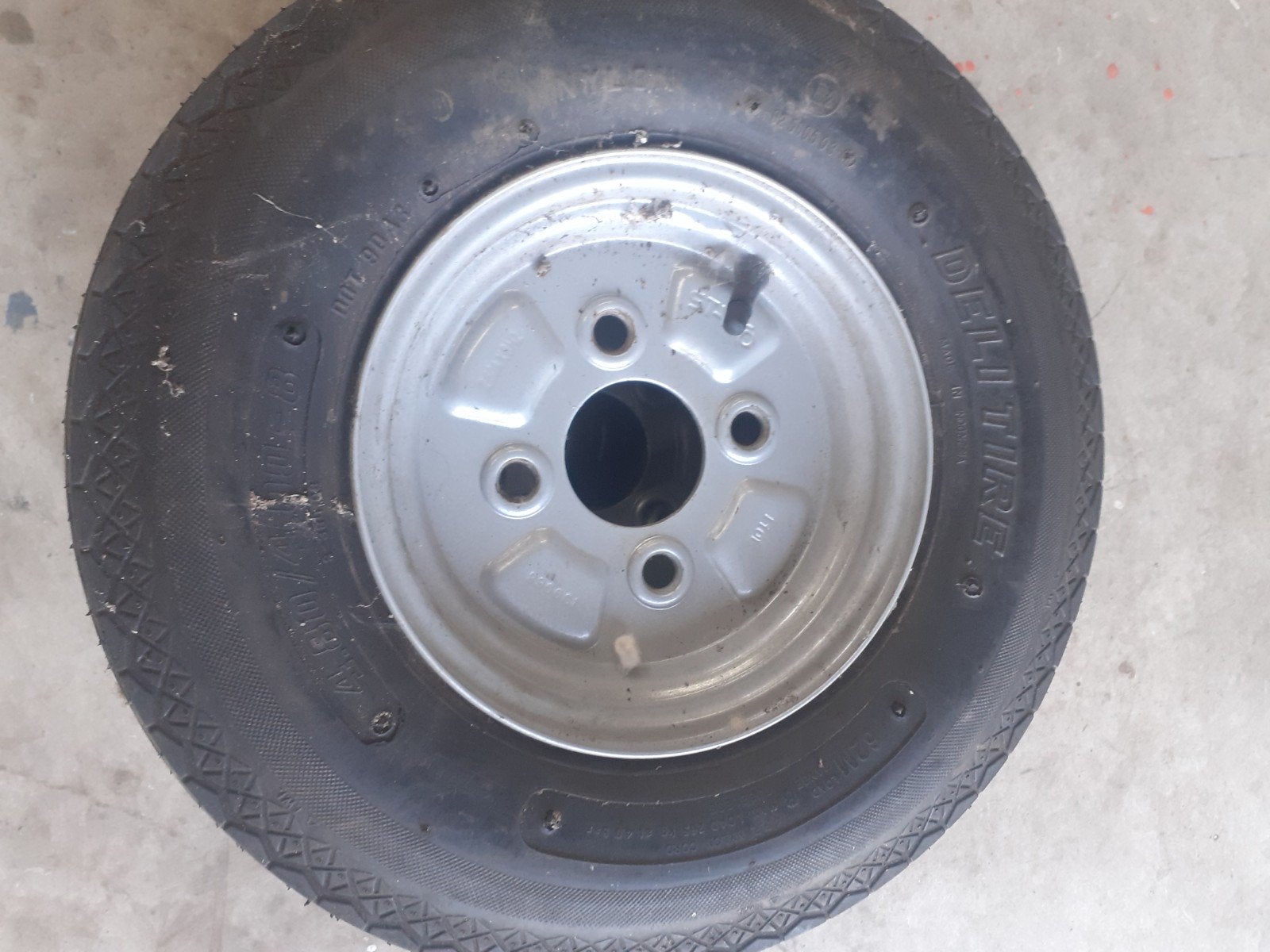 4x Deli Tire 4.80/4.00-8 Banden en Velgen, Ophalen of Verzenden, Zo goed als nieuw