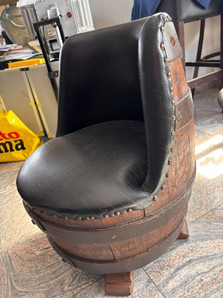 Biervat stoel - Whiskey vat fauteuil, Verzamelen, Ophalen, Gebruikt, Overige typen, Overige merken