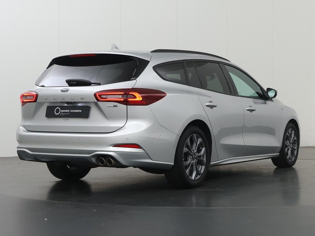 Ford Focus Wagon 1.0 EcoBoost Hybrid ST Line X | Afneembare, 1349 kg, Gebruikt, Handgeschakeld, 19 km/l