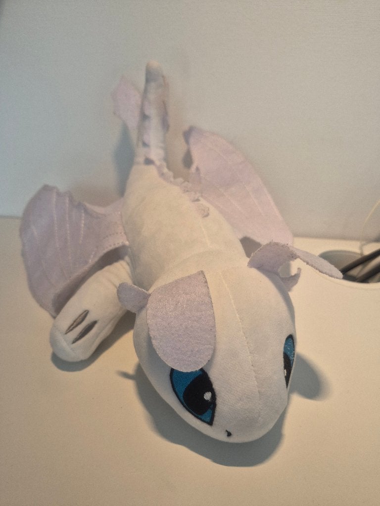 Hoe tem je een draak Tandloos Hemelfeeks Light Fury knuffel, Ophalen of Verzenden, Gebruikt, Overige typen