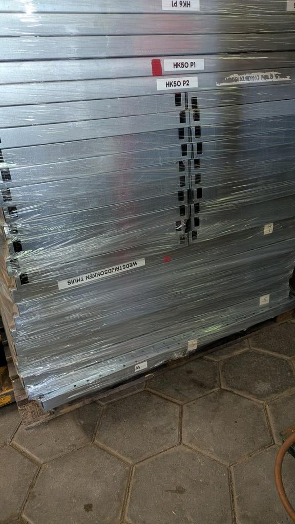 Legbord stelling geen poppen spul in nette staat, Ophalen