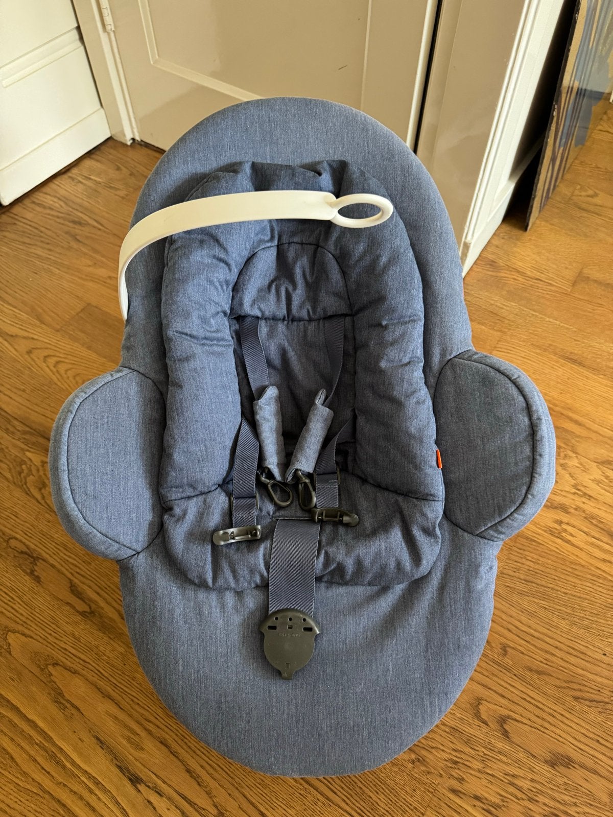 Stokke Steps Newborn Bouncer Wipstoel in Blauw, Kinderen en Baby's, Wipstoeltjes, Gebruikt, Wipstoel, Overige merken, Met gordel(s) of riempje(s)