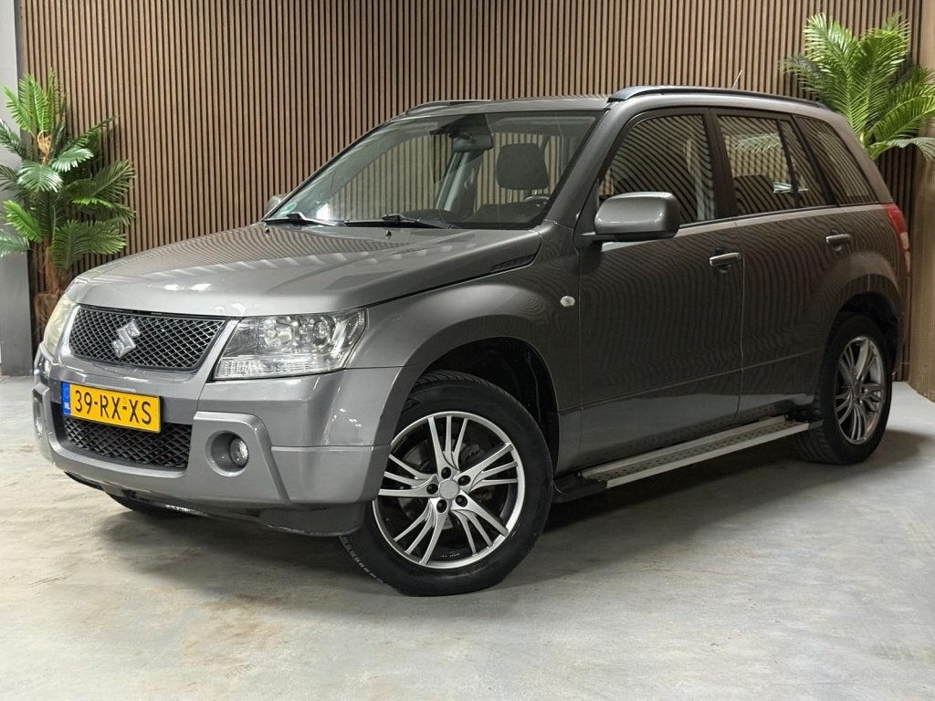 Suzuki Grand Vitara 2.0-16V Exclusive (bj 2005), Automatische klimaatregeling, 4 cilinders, 1850 kg, Grand Vitara
