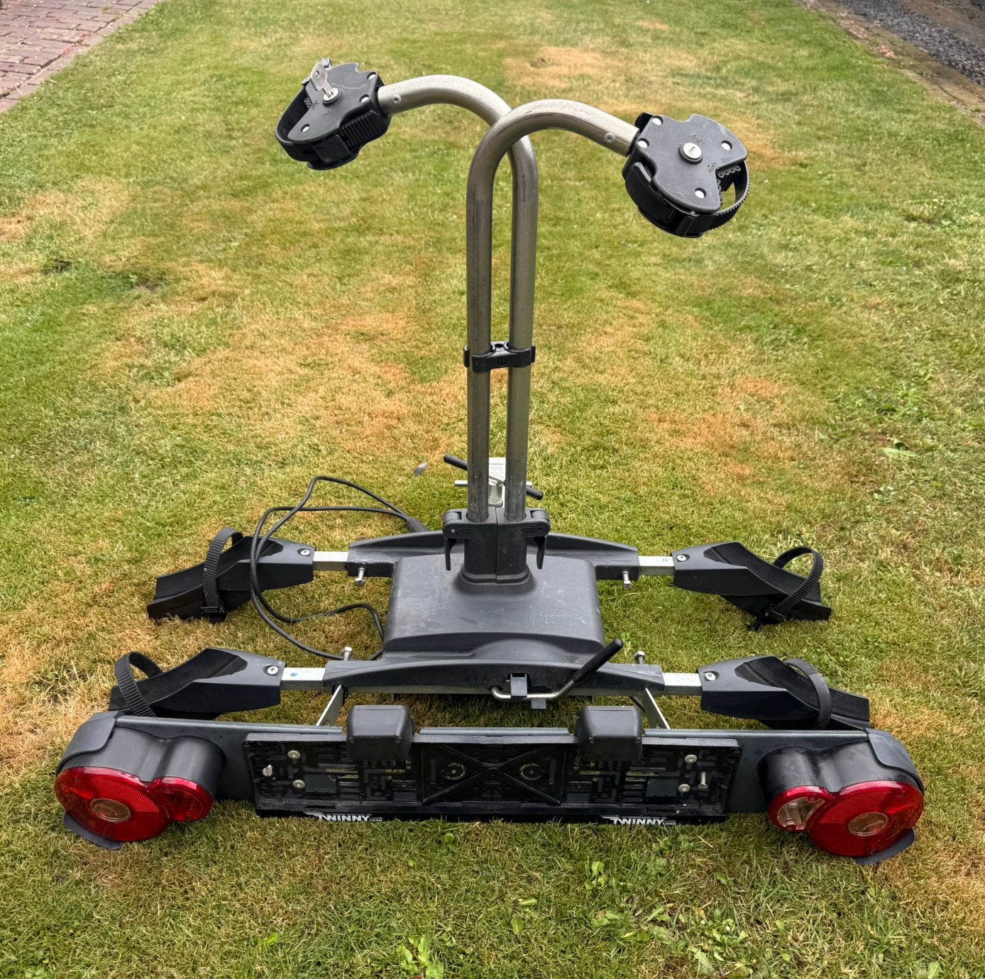 Te koop: Mooie Twinny Load e-Carrier fietsendrager., Auto diversen, Fietsendragers, Ophalen, Gebruikt, 2 fietsen, Trekhaakdrager