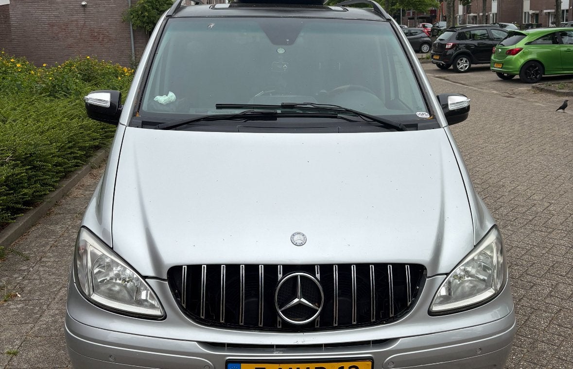 Mooi Mercedes vito Viano grill AMG, Auto-onderdelen, Carrosserie en Plaatwerk, Ophalen of Verzenden, Nieuw, Voor, Bumper