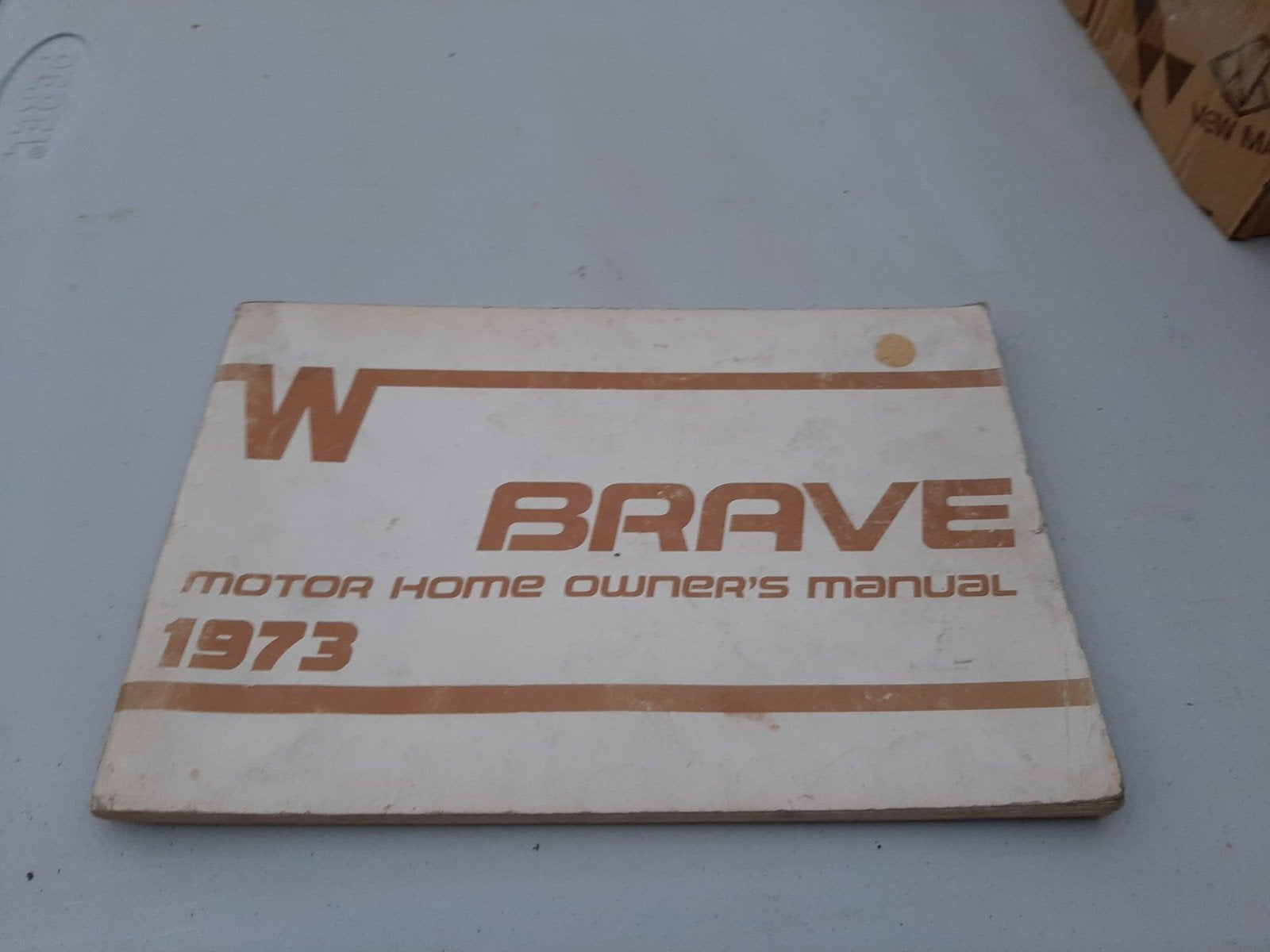 Winnebago Brave Motor Home Owner's Manual 1973, Boeken, Ophalen of Verzenden, Gelezen, Overige merken, Winnebago Industries, Inc.