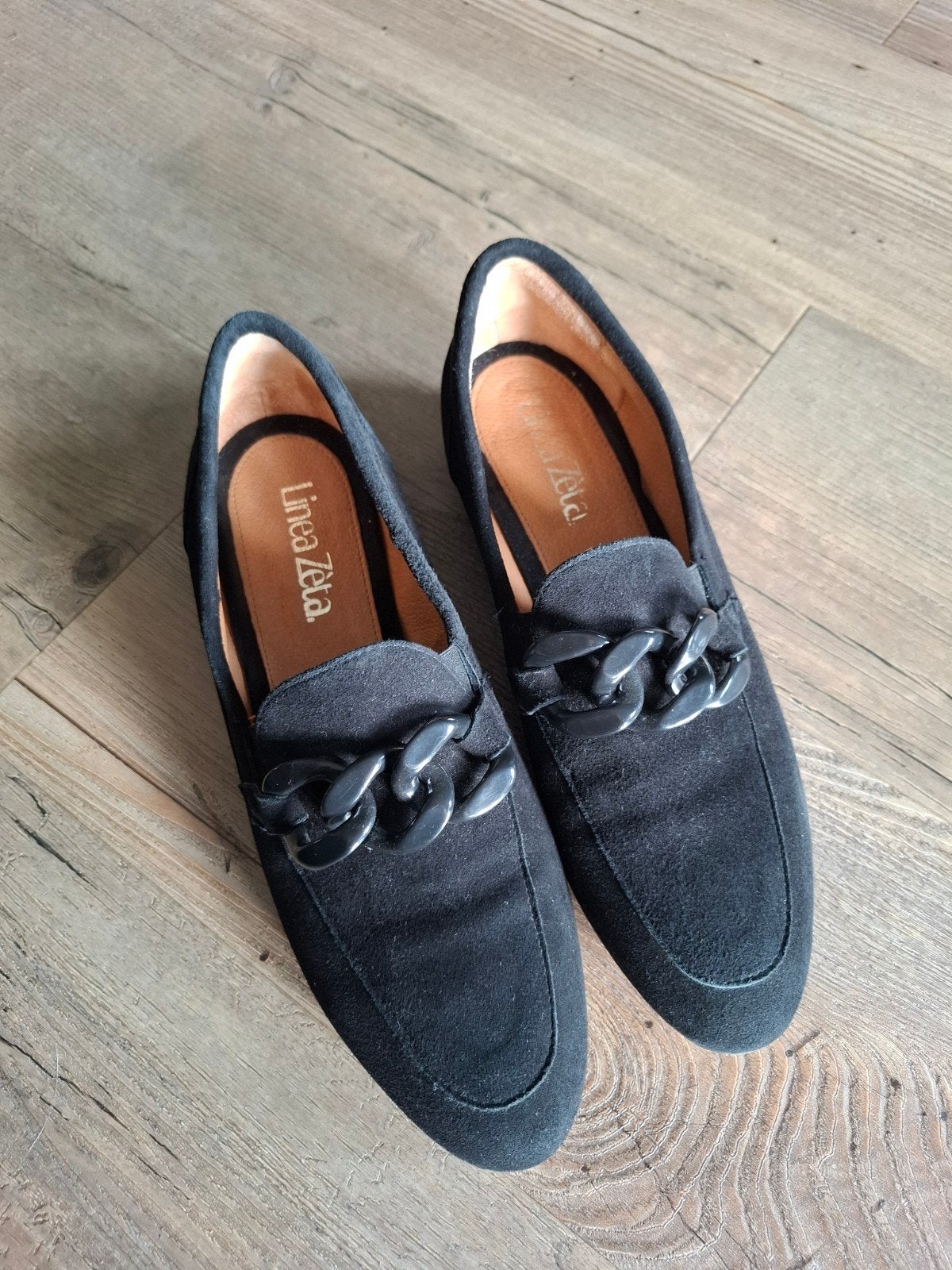 zwarte suède loafers van LINEA ZÈTA maat 41, Ophalen of Verzenden, Zo goed als nieuw, LINEA ZÈTA, Instappers