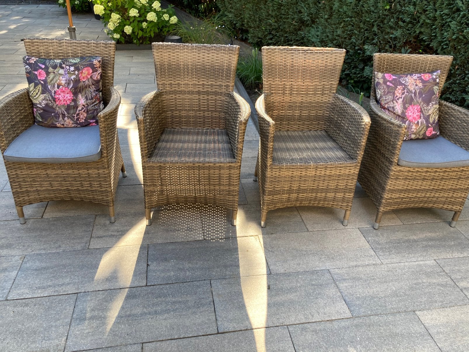 4 wicker tuinstoel en tafel, Tuin en Terras, Tuinstoelen, Ophalen, Gebruikt, Wicker