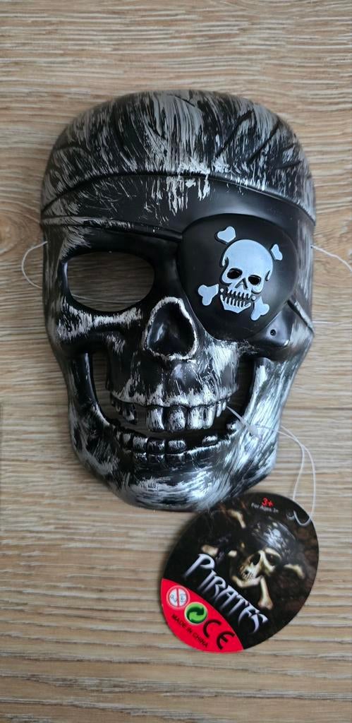 Piratenmasker Doodshoofd met Ooglapje - Nieuw in Verpakking, Ophalen of Verzenden, Nieuw, Accessoires