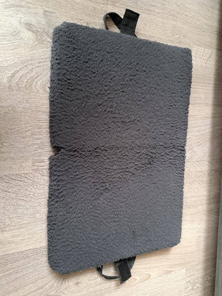 katten matras grijs met draag hengsel 58 cm bij 39 cm bij 4,, Dieren en Toebehoren, Ophalen of Verzenden