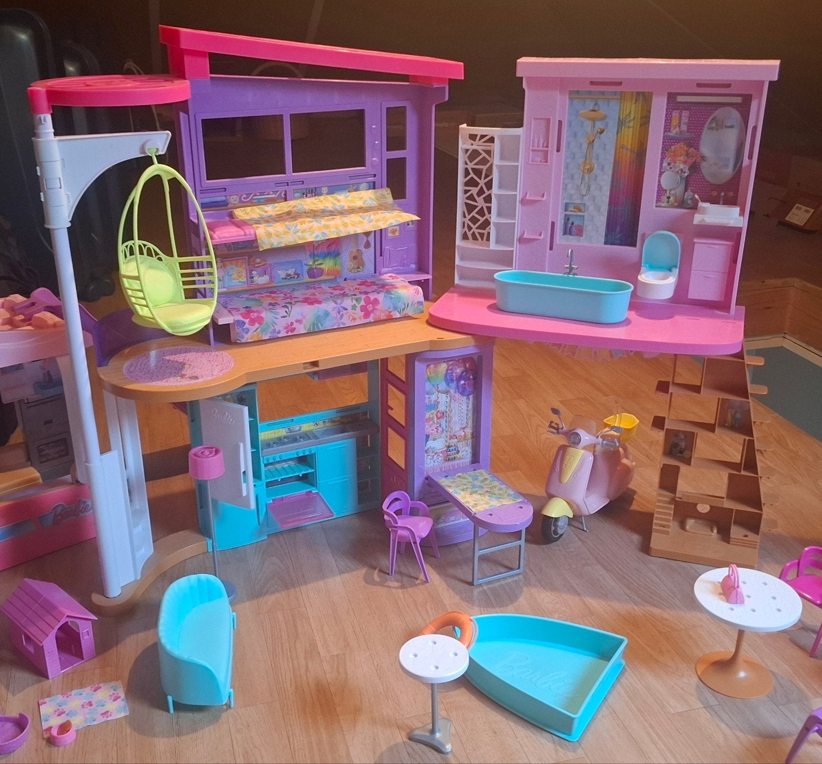 Grote Barbie verzameling, Ophalen