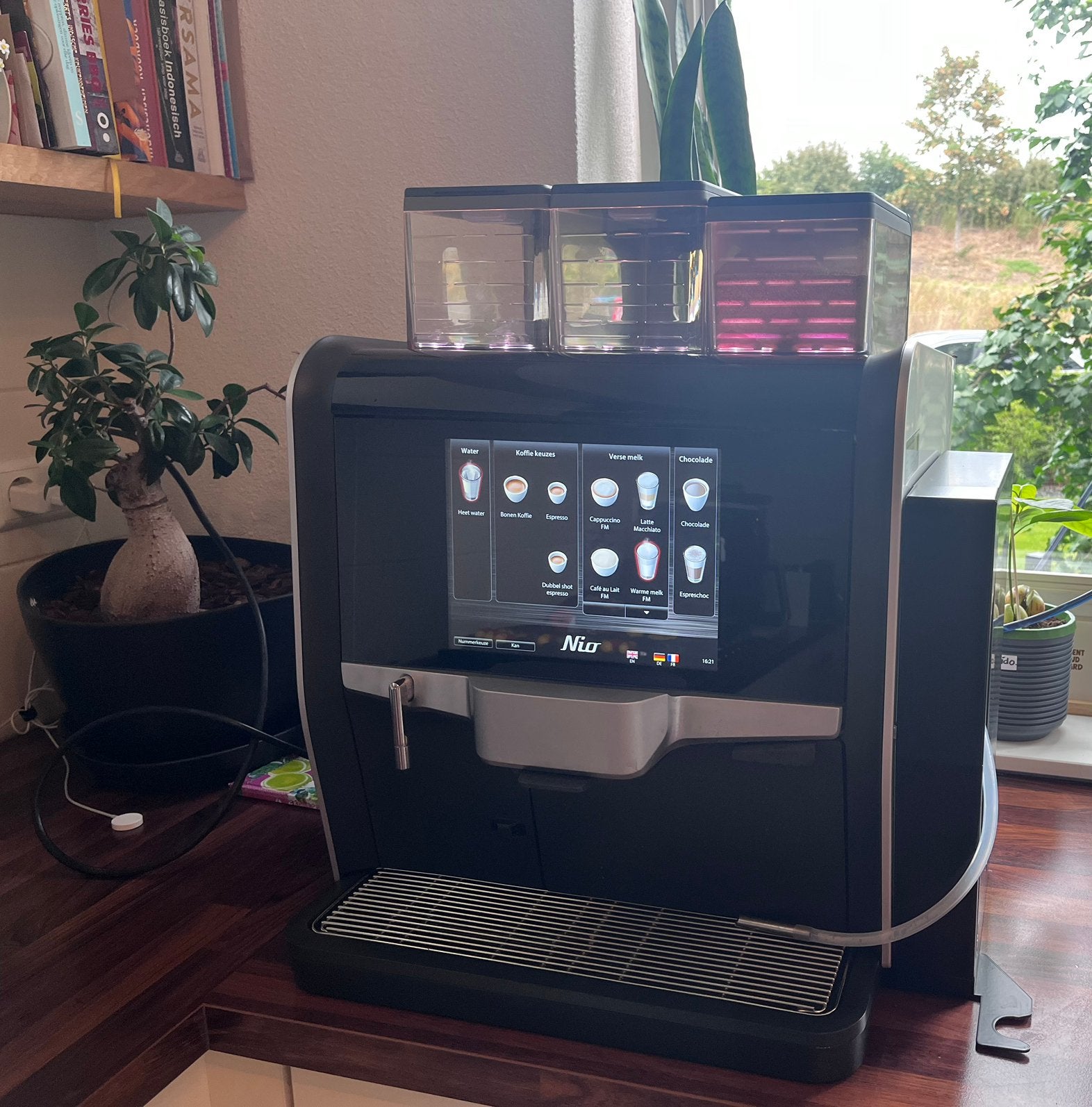 De Jong Duke espresso koffiemachine Type 20.1 fresh milk, 10 kopjes of meer, Ophalen, Zo goed als nieuw, Espresso apparaat