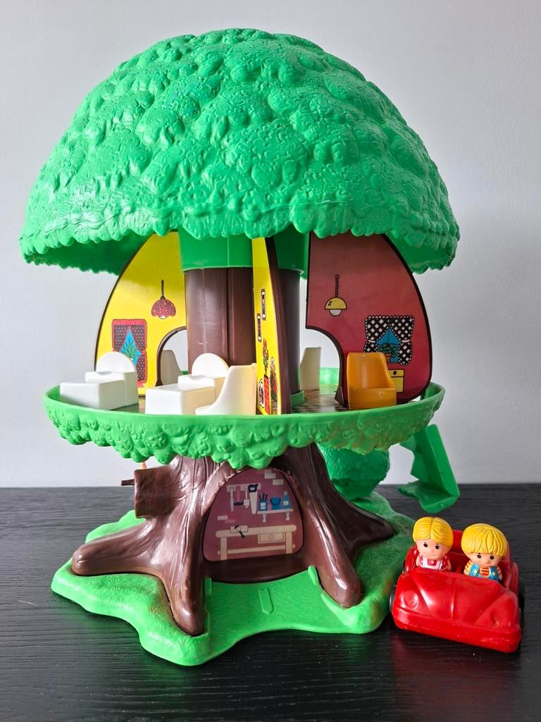 Boomhuis Treehouse vintage met meubels en auto, Kinderen en Baby's, Speelgoed | Babyspeelgoed, Gebruikt, Overige typen, Ophalen of Verzenden