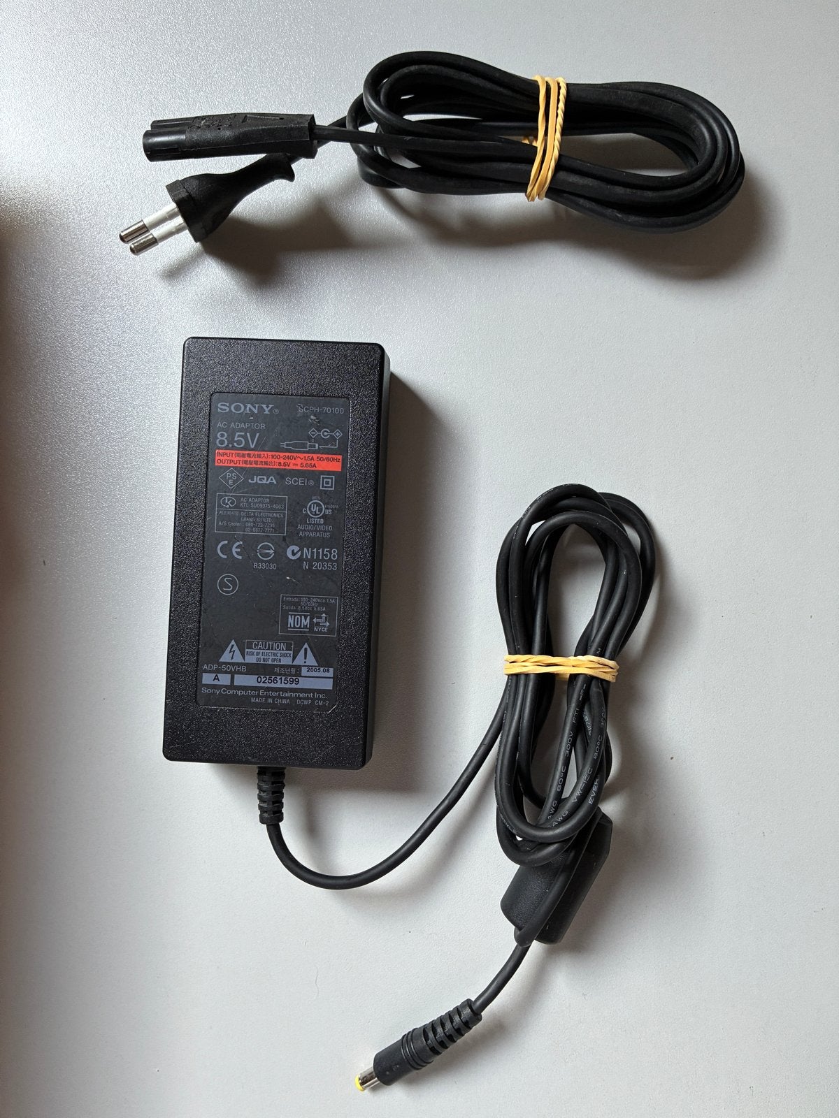 Sony PlayStation AC Adapter 8.5V - SCPH-70100, Ophalen of Verzenden, Gebruikt, PlayStation, Adapter