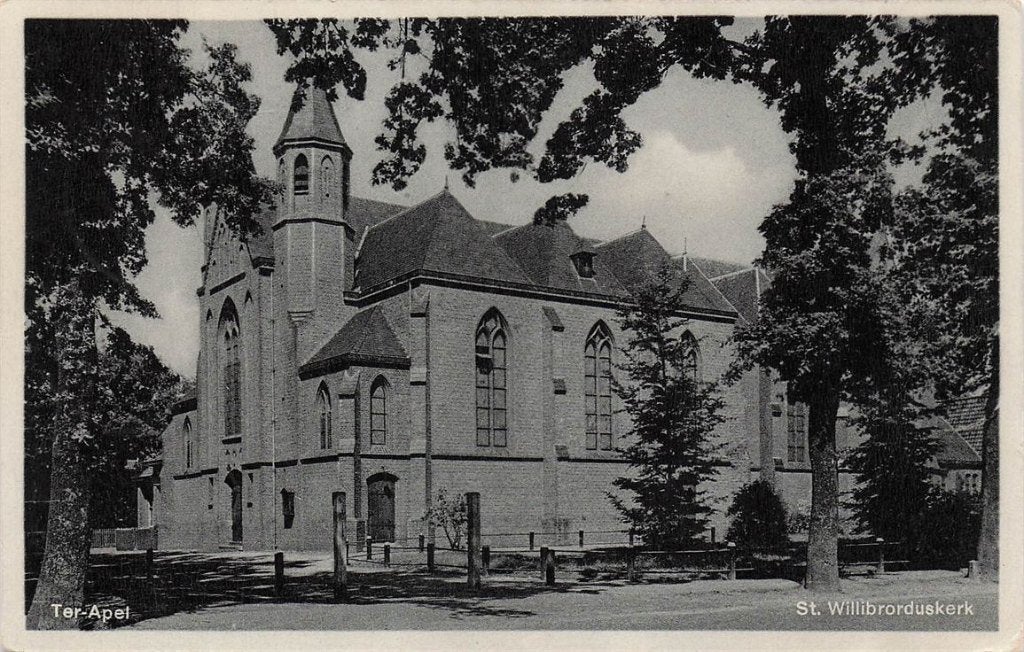 702-181-031 Ter-Apel St Willibrorduskerk, Verzenden, Voor 1920, Groningen