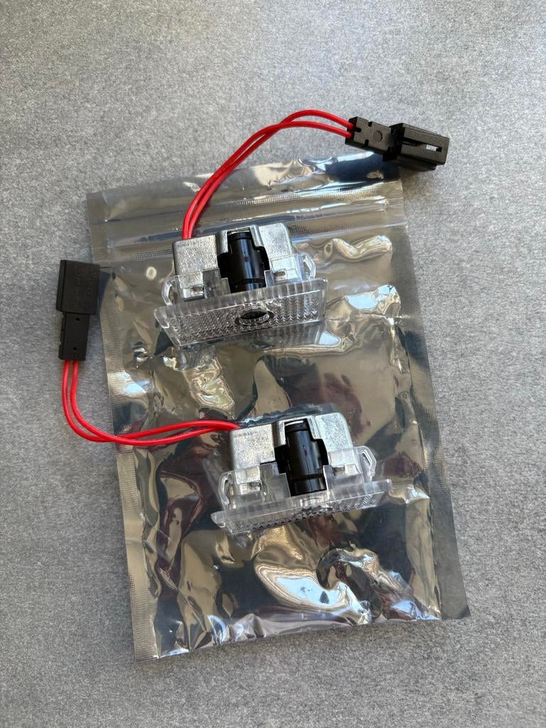 Tesla Model Y Deur Logo Projector LED Verlichting, Ophalen of Verzenden, Nieuw, Overige automerken