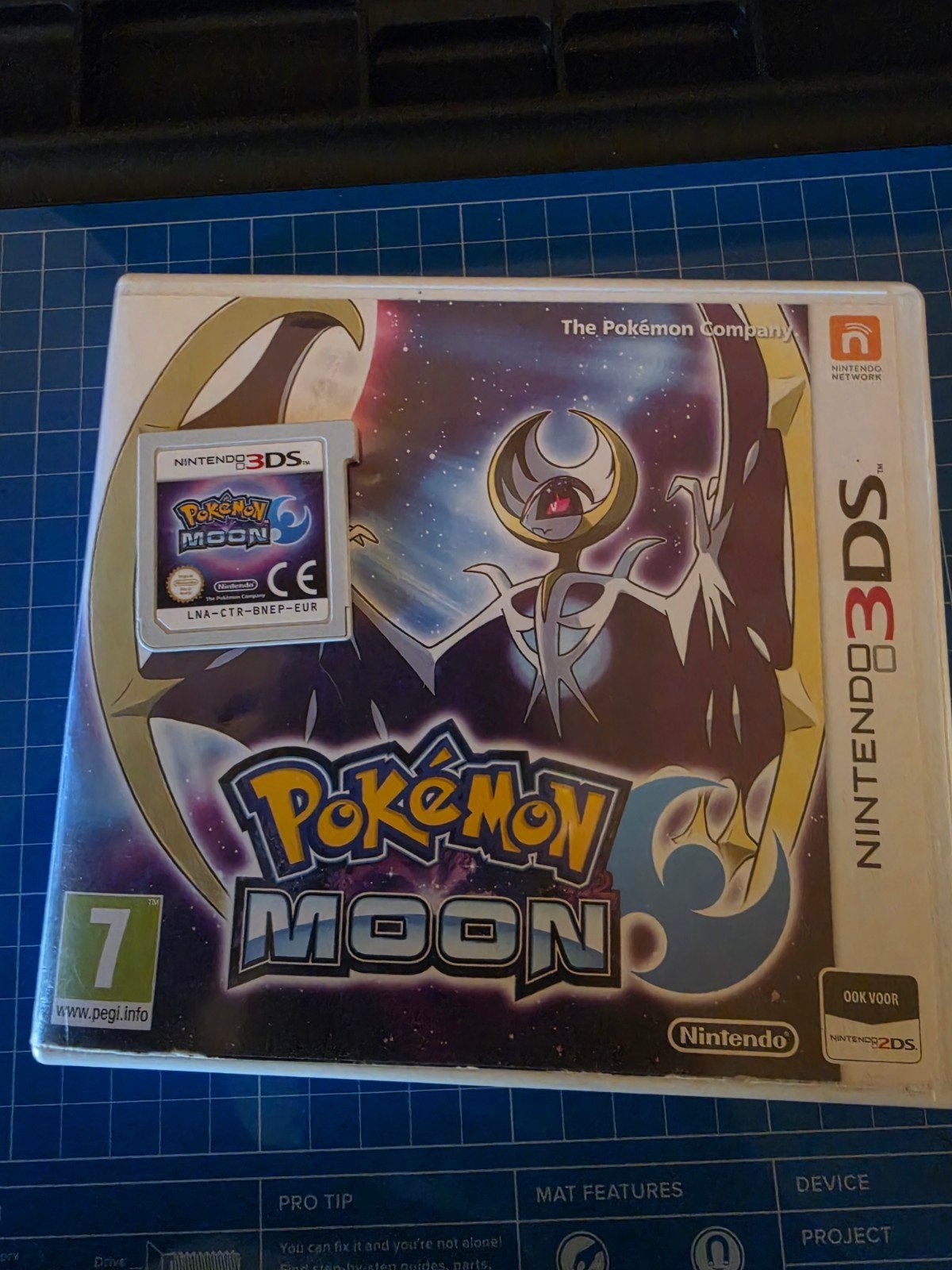 Pokémon Moon - Nintendo 3DS (Zo goed als nieuw), Spelcomputers en Games, Games | Nintendo 2DS en 3DS, Online, 1 speler, Ophalen of Verzenden