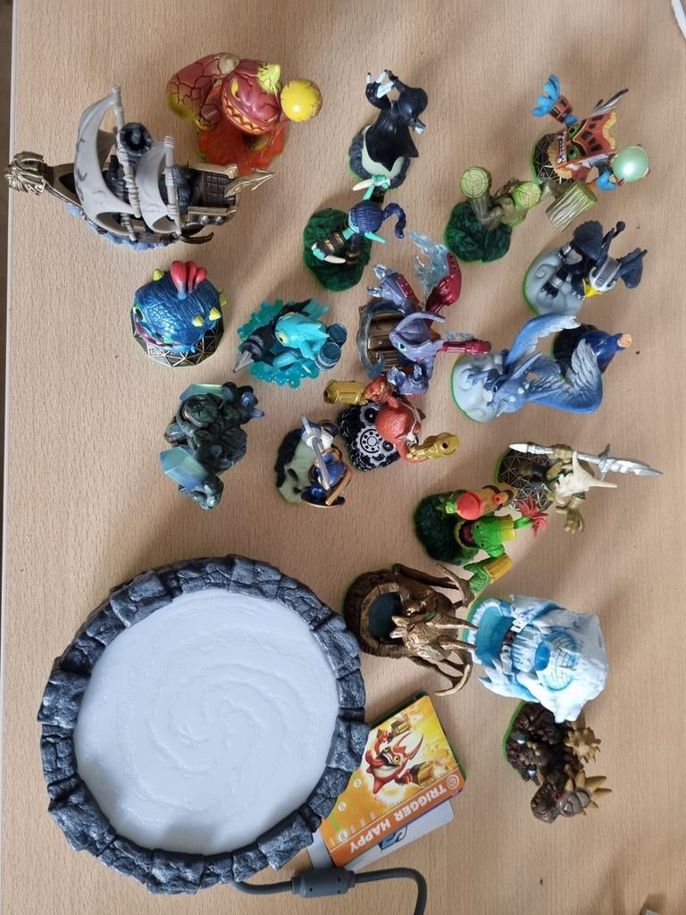 Skylanders Figuren en Portal - Groot Pakket, Ophalen of Verzenden, Zo goed als nieuw