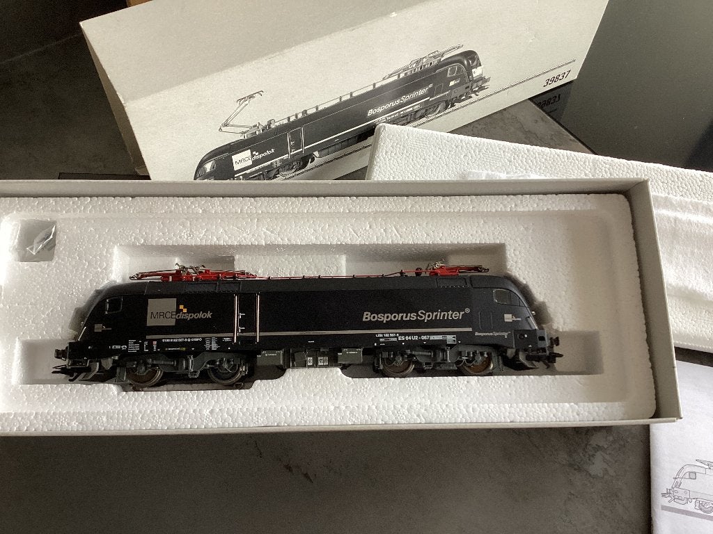 Märklin MFX H0 Elektro locomotief nr 39837, Ophalen, Wisselstroom, Locomotief, Zo goed als nieuw
