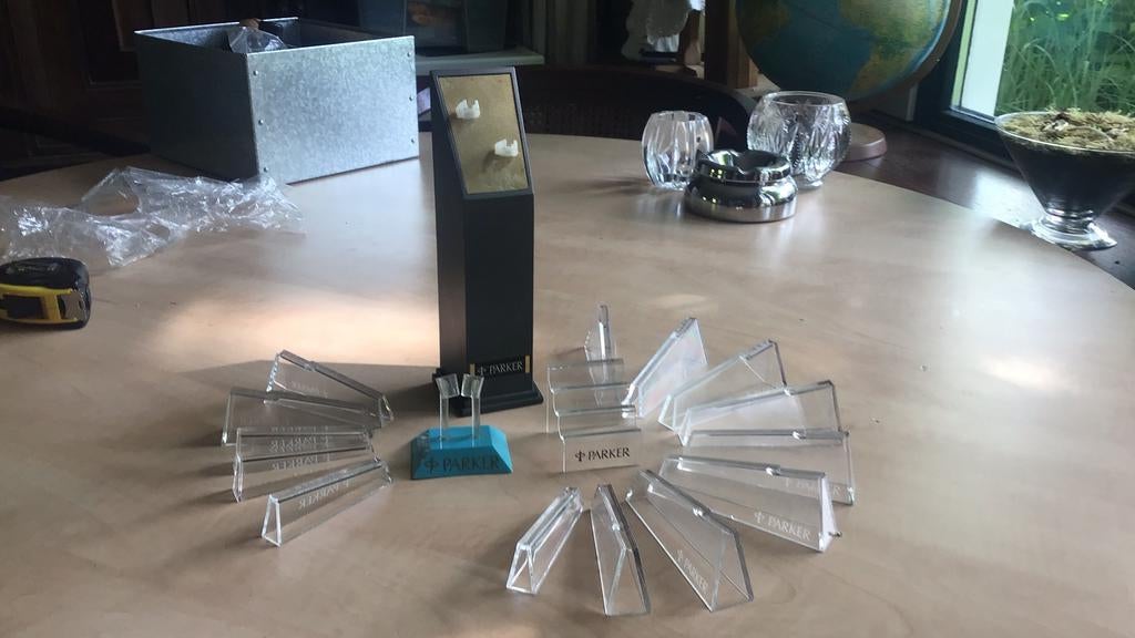 17 x parker display, Verzamelen, Pennenverzamelingen, Ophalen of Verzenden, Zo goed als nieuw, Overige typen, Overige merken