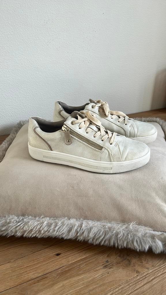 Dames sneakers Soft line beige, Beige, Ophalen of Verzenden, Sneakers of Gympen, Zo goed als nieuw