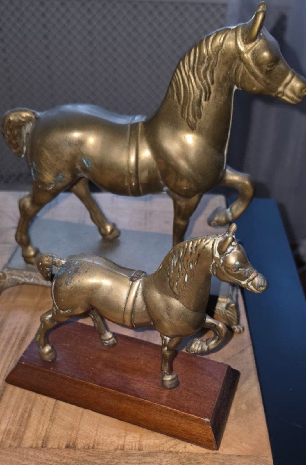2 x Paarden beeldjes, Antiek en Kunst, Antiek | Koper en Brons, Ophalen, Brons