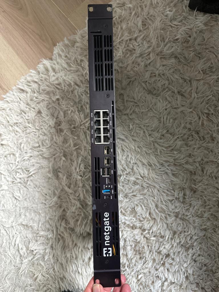 Netgate XG-7100-1U Firewall met pfSense (3 jaar oud), Computers en Software, Ophalen of Verzenden, Zo goed als nieuw