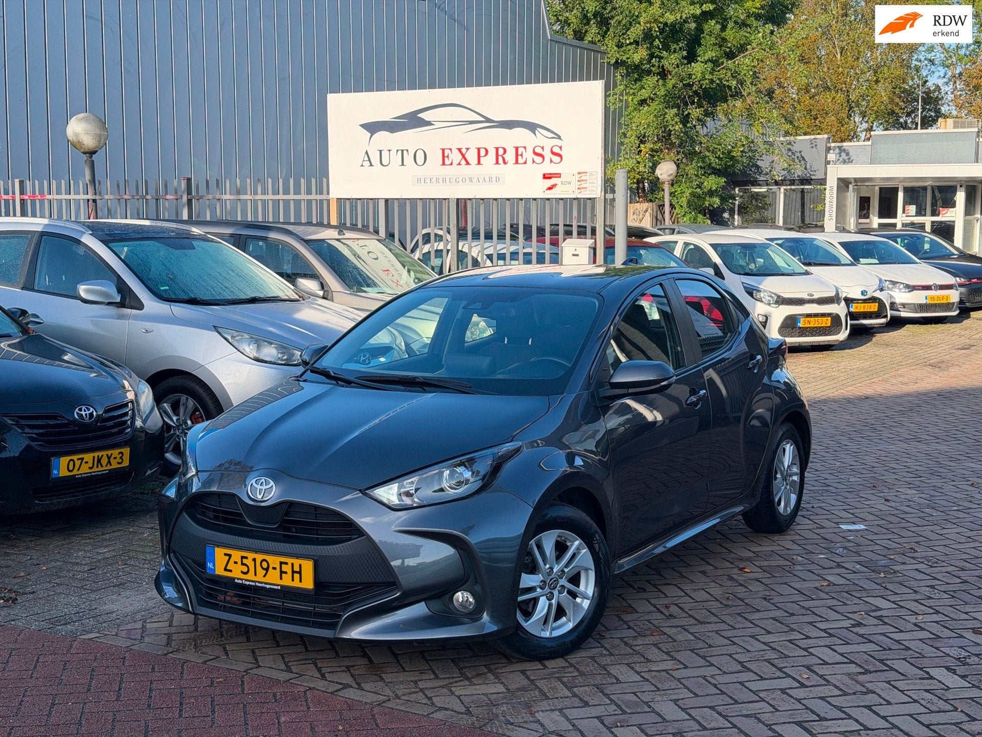 Toyota Yaris 1.5 VVT-i Active/Airco/Navi/Cruise/1E Eigenaar/, Auto's, 125 pk, Euro 6, Bedrijf, Handgeschakeld