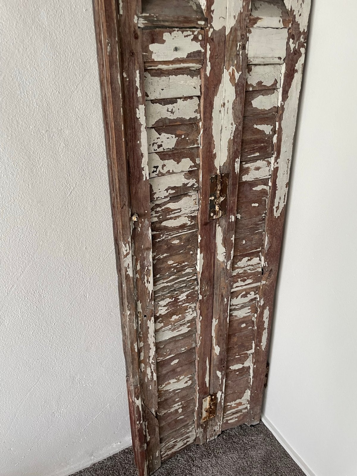 Vintage houten luiken met verweerde verf, Ophalen