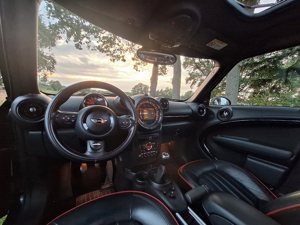 Foto 8 van Mini Countryman 1.6 Cooper 2017 Zwart John Cooper Works JCW
