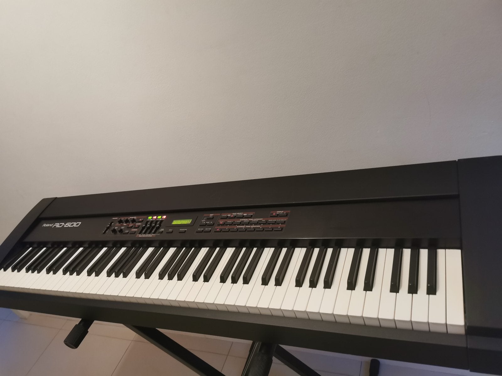 Roland RD-600 Stage Piano, Muziek en Instrumenten, Keyboards, Ophalen, Gebruikt, 88 toetsen, Roland