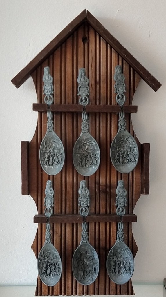 lepelrek hout met relief tinnen lepels, volgnr 3, Ophalen of Verzenden