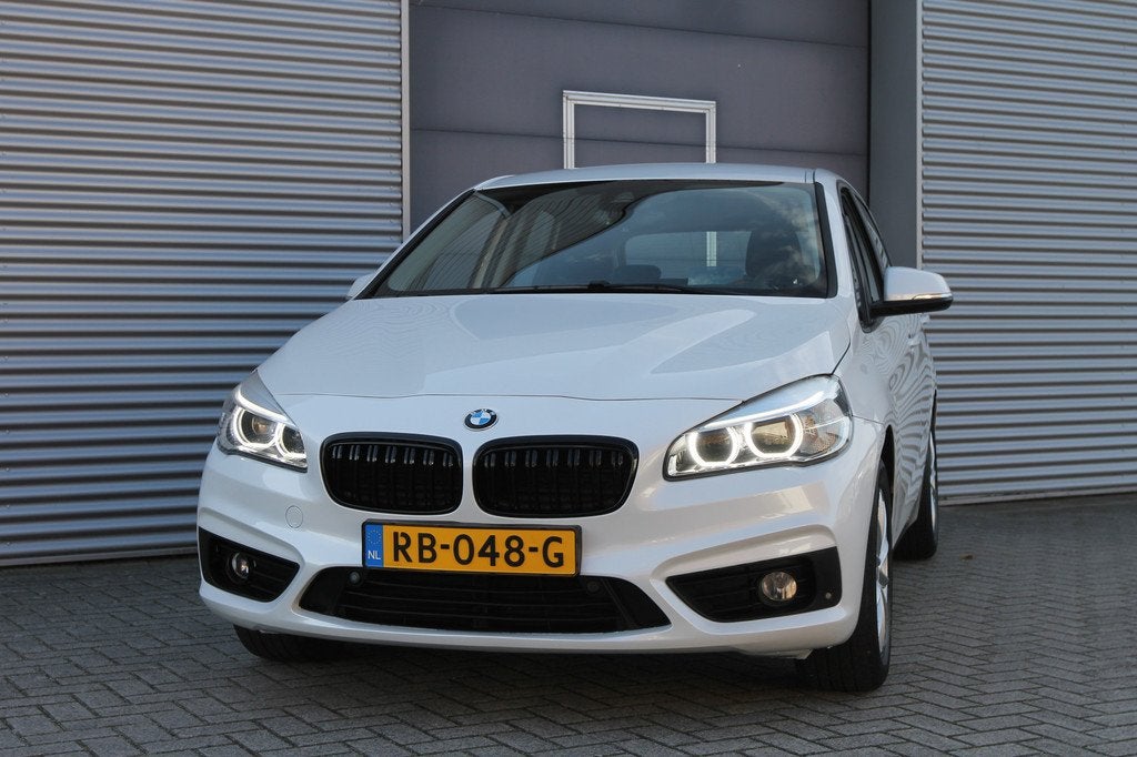 BMW 2 Serie Active Tourer 218i Corporate Lease Executive I A, Auto's, BMW, 1345 kg, Gebruikt, Wit, Origineel Nederlands