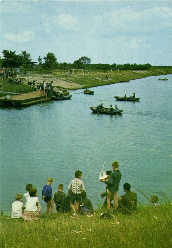 Bosbad Hoeven - volk roeiboten - ongelopen, Ophalen of Verzenden, Voor 1920, Ongelopen, Noord-Brabant