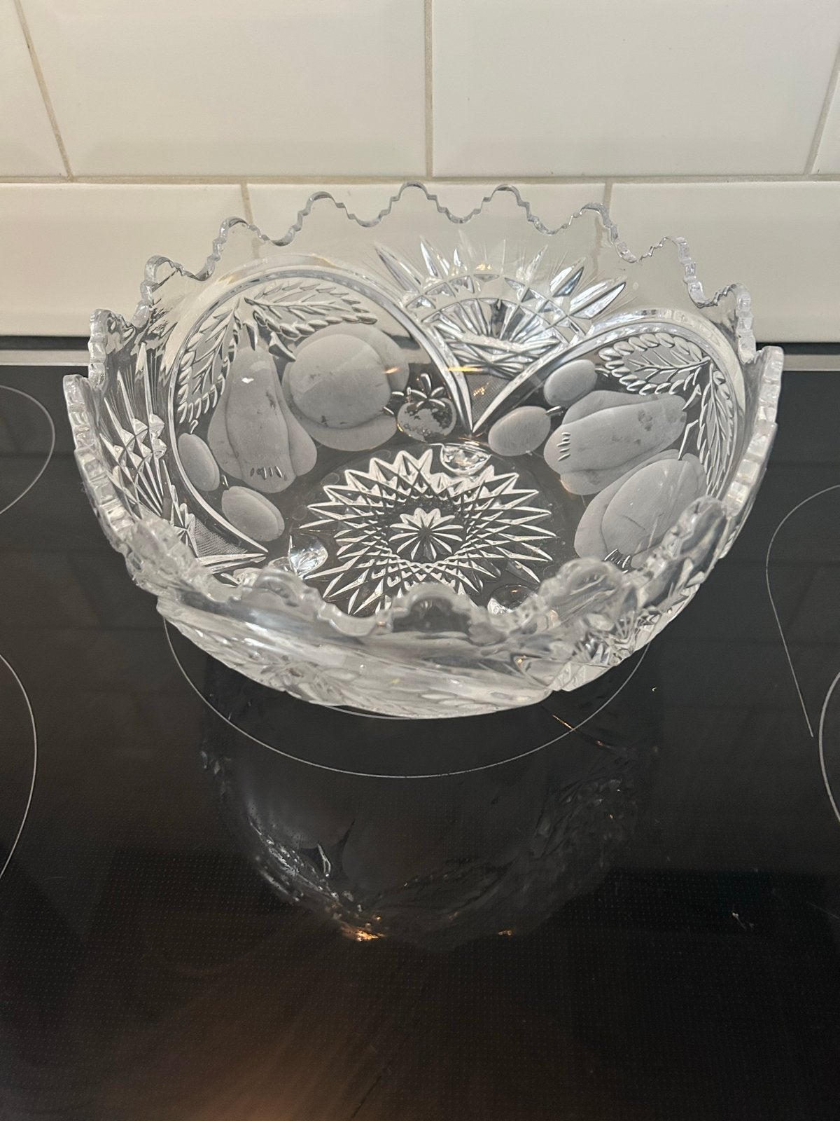 Prachtige Kristallen Fruitschaal met Gravering, Antiek en Kunst, Ophalen of Verzenden