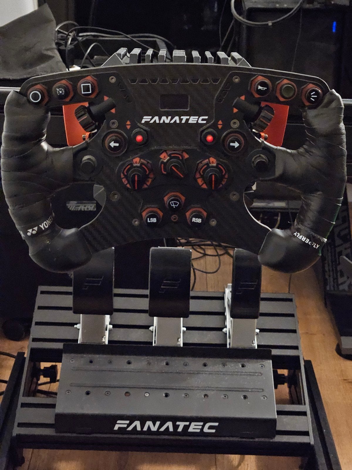 Fanatec CSL DD, CSL Pedalen en Formula V2 ClubSport Stuur, Racestuur, Gebruikt, Ophalen of Verzenden, Direct drive