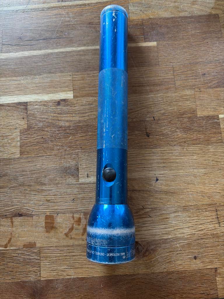 Maglite zaklamp - Fel en functioneel met gebruikssporen, Ophalen of Verzenden, Gebruikt, Batterij
