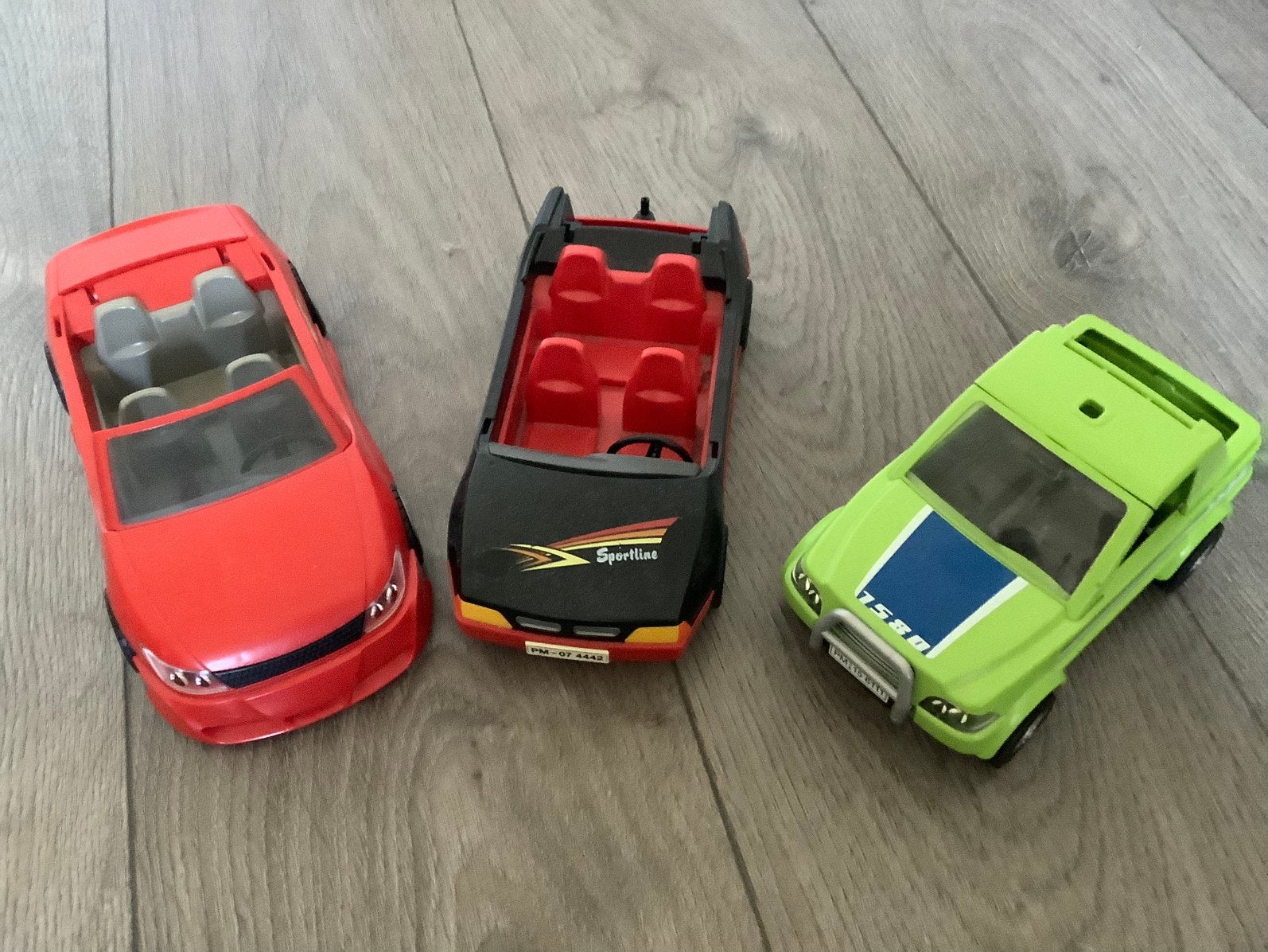 Playmobil 3 auto’s sportmodel zwart en rood en jeep groen, Ophalen of Verzenden, Zo goed als nieuw, Complete set, Voertuig
