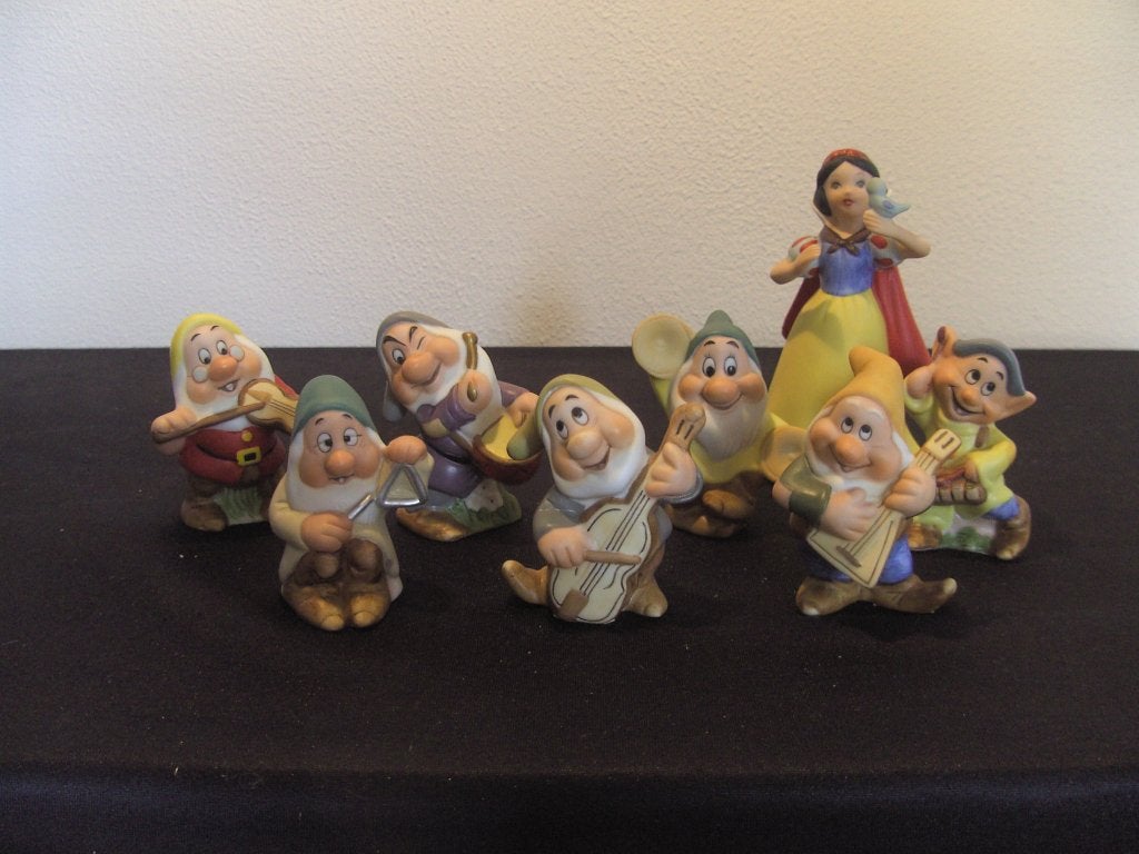 Sneeuwwitje en de 7 dwergen van Schmid (set 8), Verzamelen, Disney, Zo goed als nieuw, Beeldje of Figuurtje, Sneeuwwitje of Doornroosje