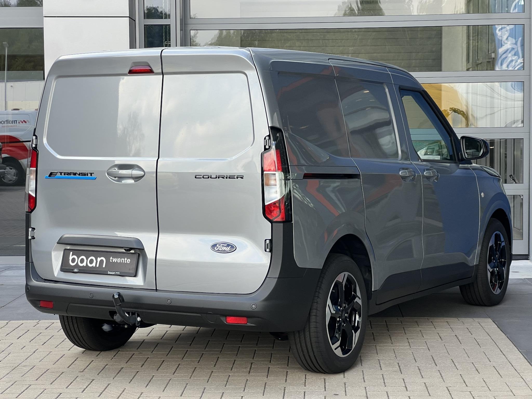 Ford Transit Courier Limited 44 kWh | Adaptive Cruise C. | D, 12 maanden, Overige kleuren, 44 kWh, Origineel Nederlands