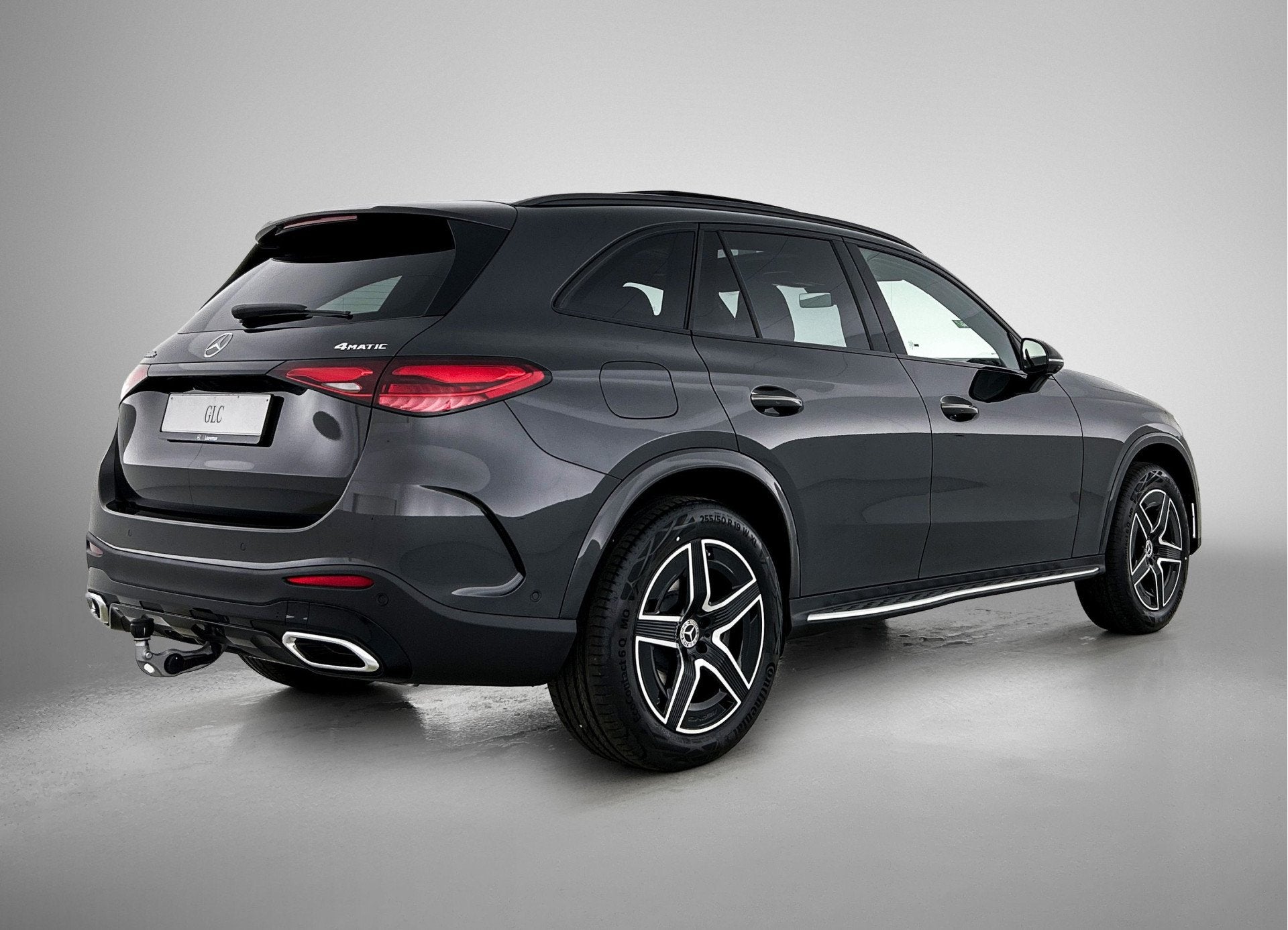 Mercedes-Benz GLC 300e 4MATIC Business Solution AMG | Premiu, Auto's, Zwart, 2255 kg, Plug-in hybride, 313 pk